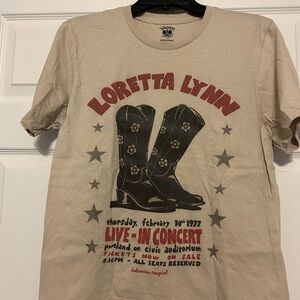 Loretta Lynn Concert Graphic Tee New